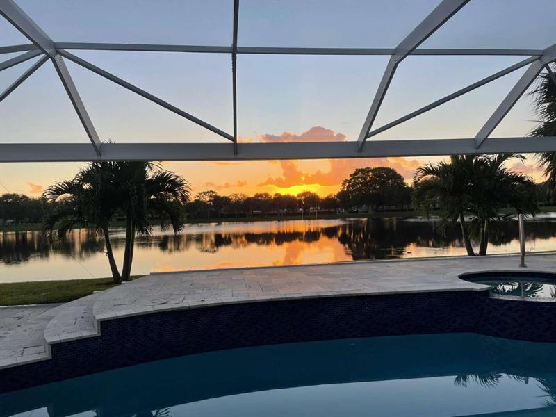 Details for 1025 Bedford Ave, Palm Beach Gardens, FL 33403