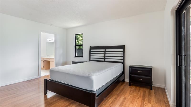 Image 25 of 49 For 15600 Huntridge Rd