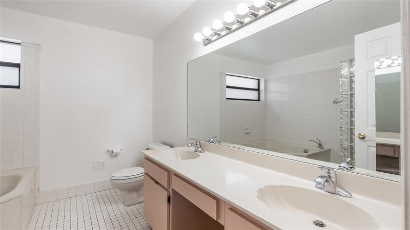 Image 26 of 49 For 15600 Huntridge Rd