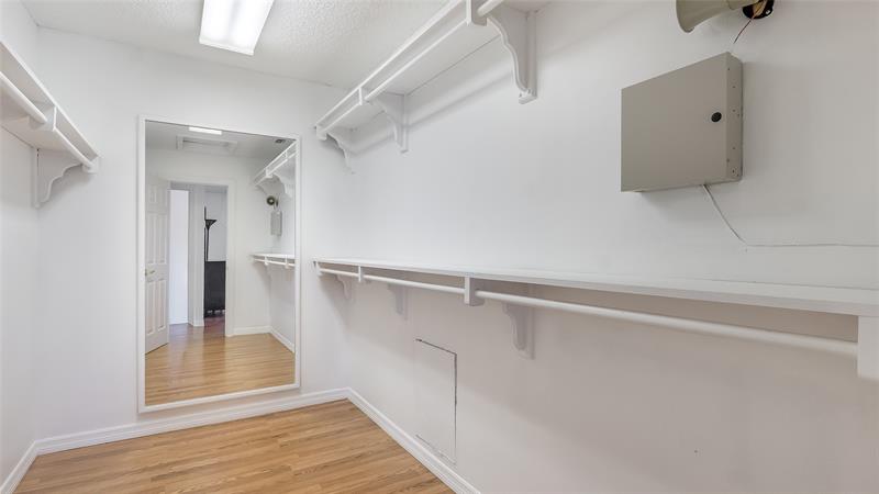 Image 28 of 49 For 15600 Huntridge Rd