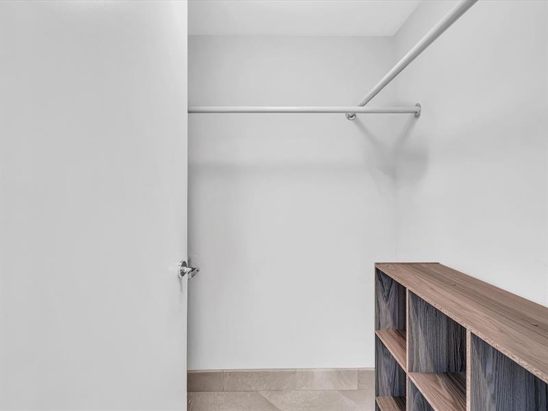 Image 27 of 53 For 1600 Ocean Blvd  403