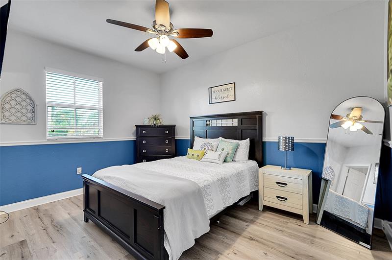 Image 26 of 51 For 2512 14th Ave  503