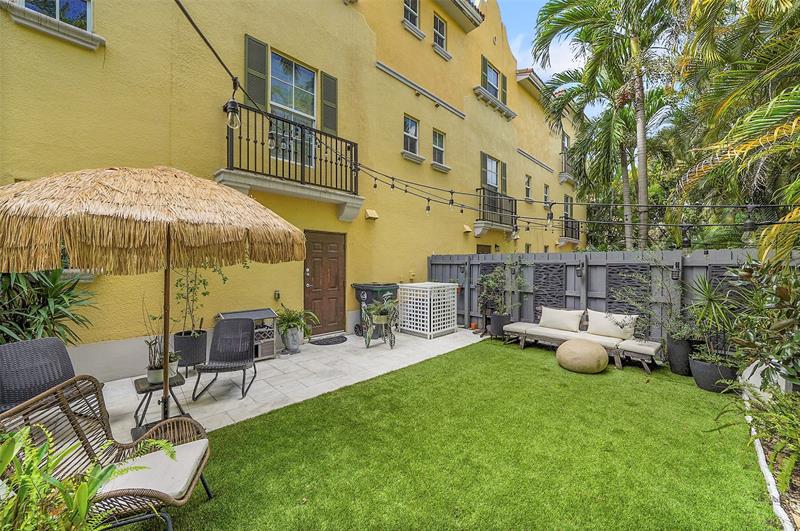 Image 46 of 51 For 2512 14th Ave  503