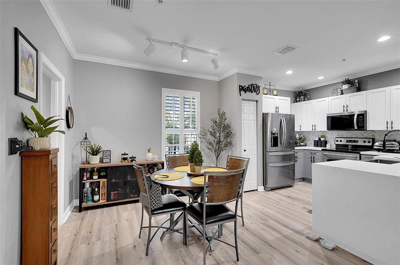 Image 8 of 51 For 2512 14th Ave  503