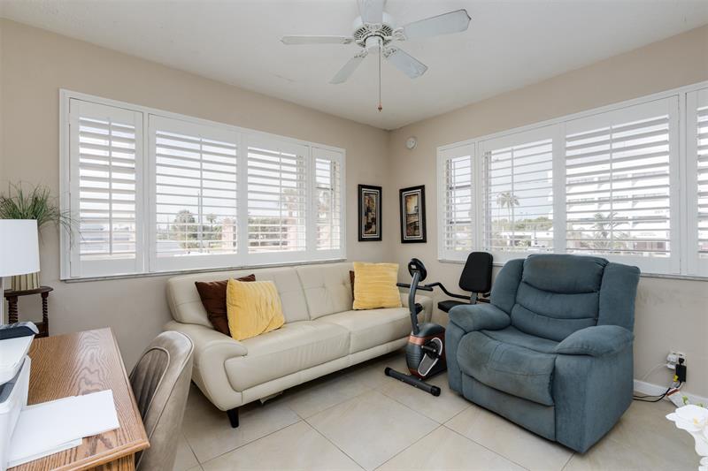 Image 16 of 27 For 350 Cypress Rd  522
