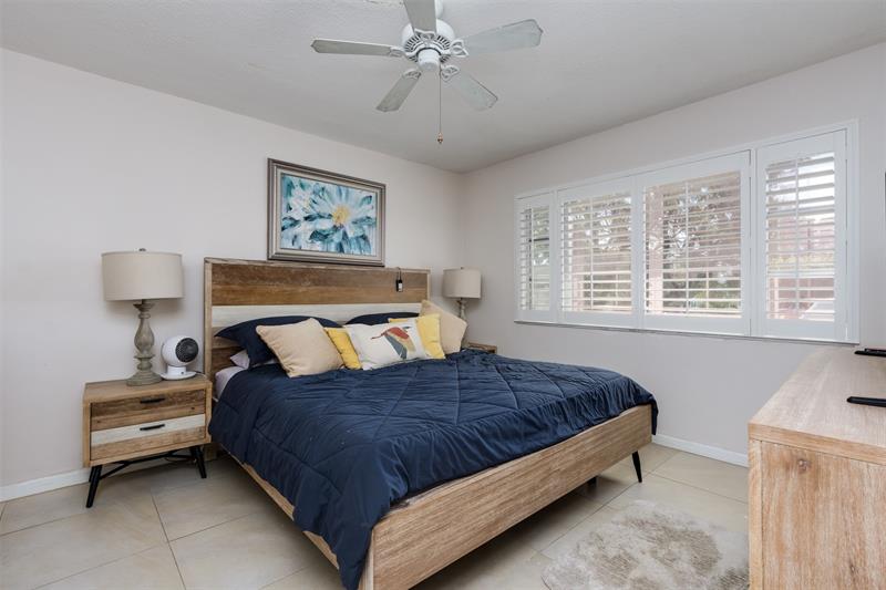 Image 19 of 27 For 350 Cypress Rd  522