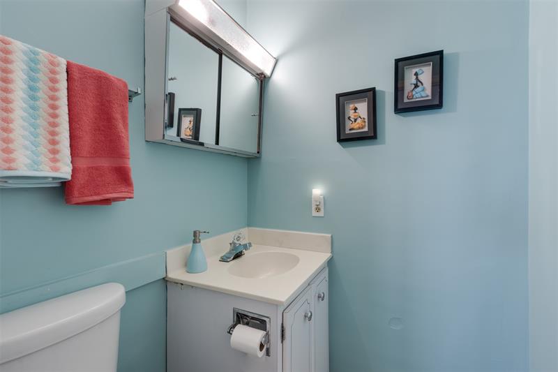 Image 22 of 27 For 350 Cypress Rd  522
