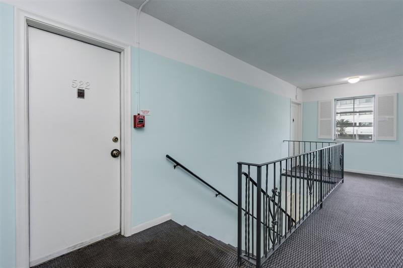 Image 5 of 27 For 350 Cypress Rd  522