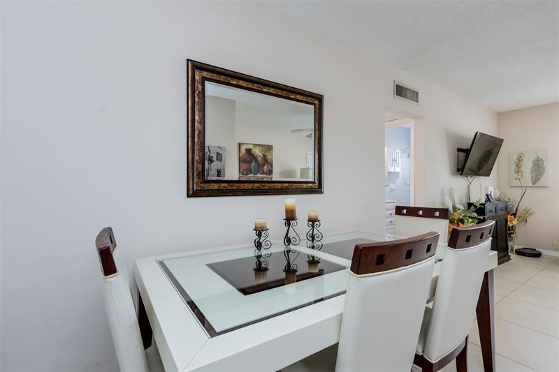 Image 6 of 27 For 350 Cypress Rd  522