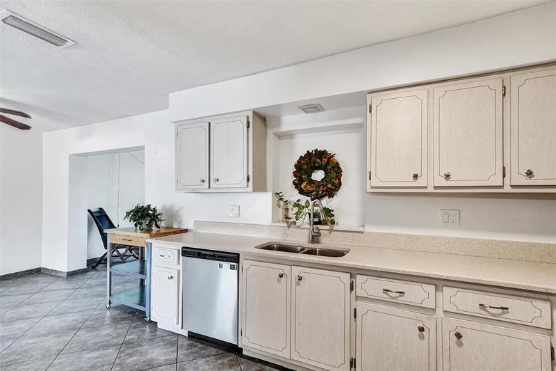 Image 14 of 44 For 7003 95th Ter