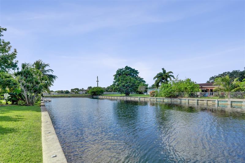 Image 41 of 44 For 7003 95th Ter