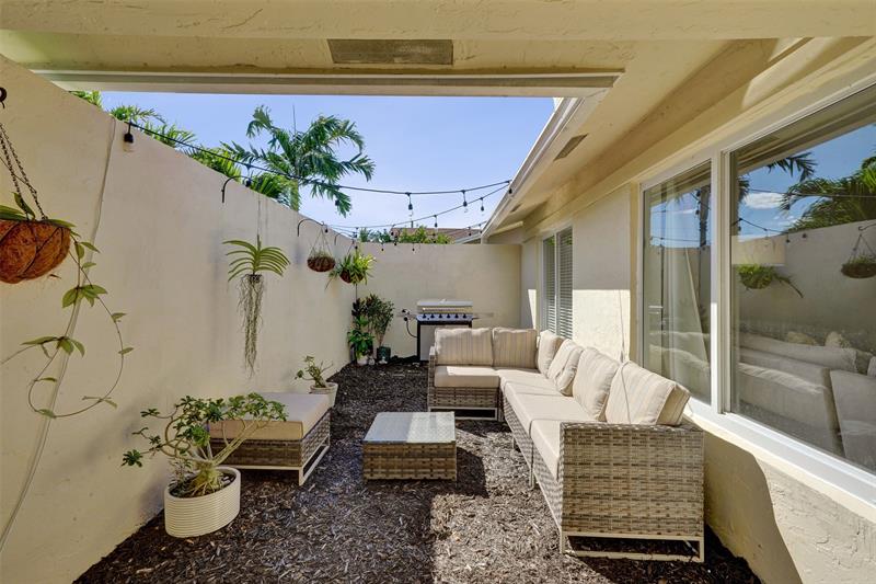 Image 7 of 44 For 7003 95th Ter