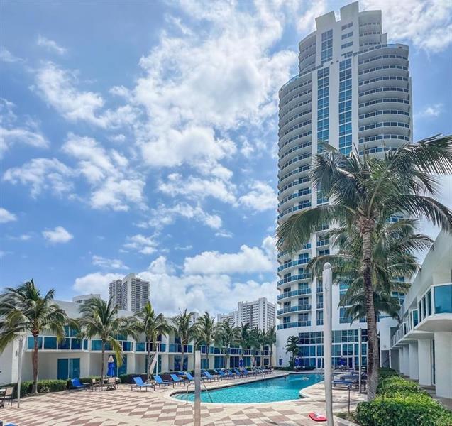 Details for 1945 Ocean Dr  509, Hallandale Beach, FL 33009