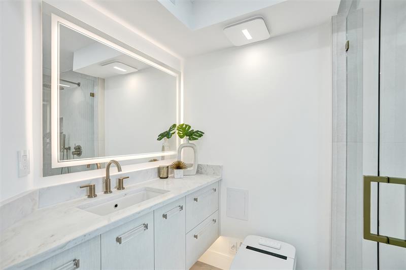 Image 33 of 67 For 209 Fort Lauderdale Beach Blvd  6b