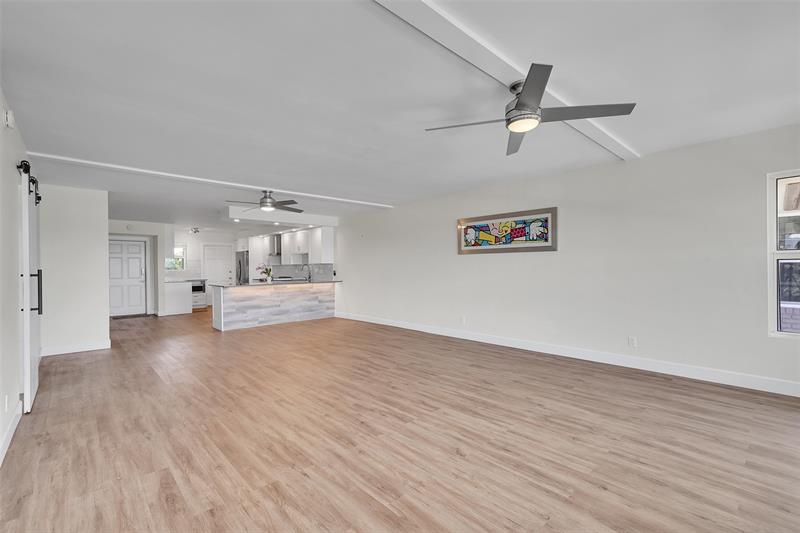 Image 22 of 54 For 3121 51 St  406e