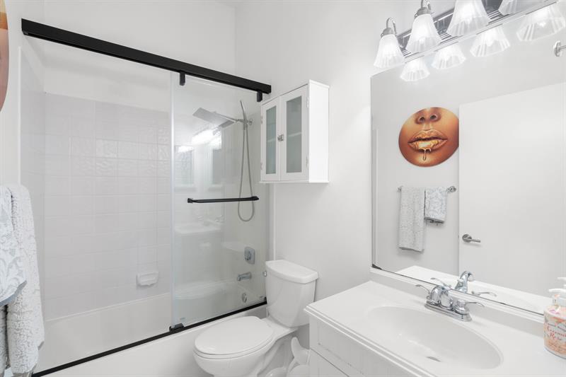 Image 15 of 26 For 8600 Floralwood Dr