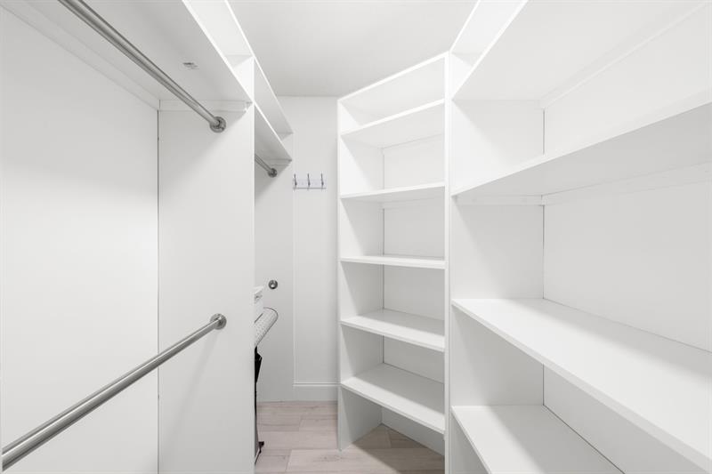 Image 23 of 26 For 8600 Floralwood Dr