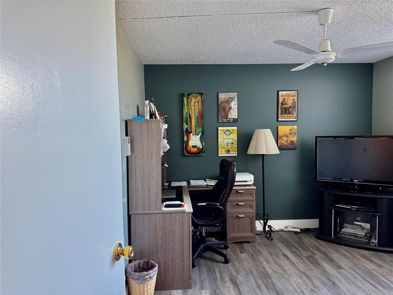 Image 15 of 28 For 1800 Lauderdale Ave  1307