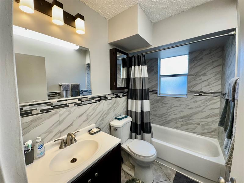 Image 19 of 28 For 1800 Lauderdale Ave  1307