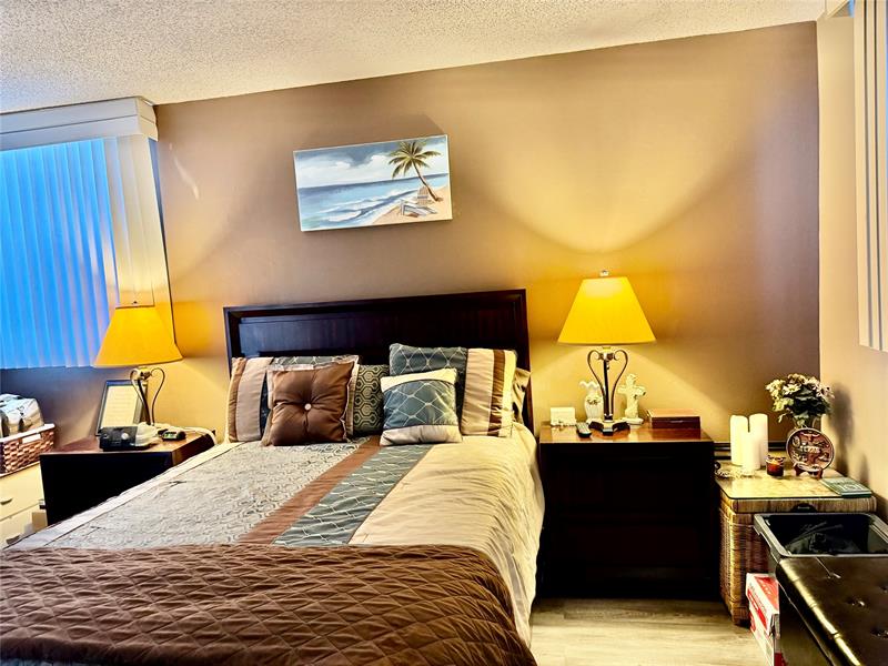 Image 21 of 28 For 1800 Lauderdale Ave  1307