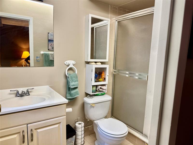 Image 23 of 28 For 1800 Lauderdale Ave  1307