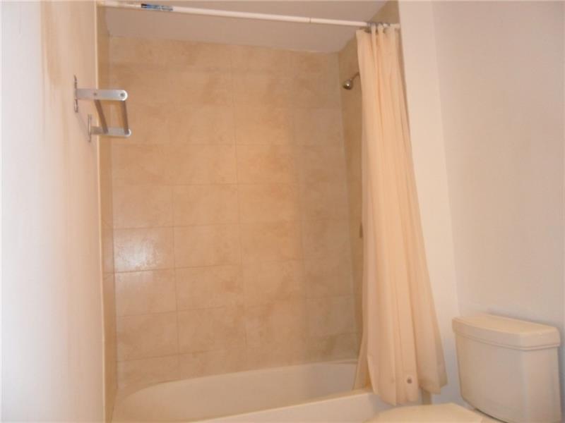 Image 31 of 37 For 1900 Bayshore Dr  2609