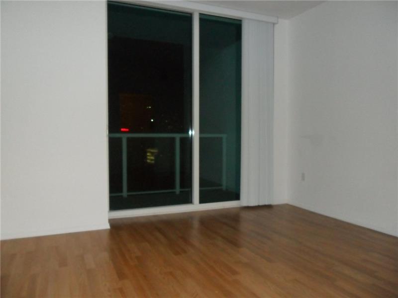 Image 32 of 37 For 1900 Bayshore Dr  2609