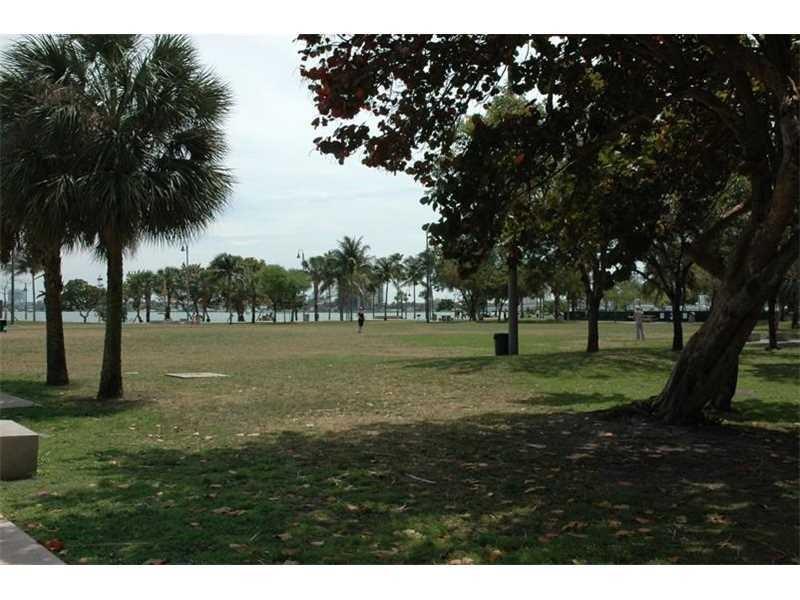 Image 6 of 37 For 1900 Bayshore Dr  2609