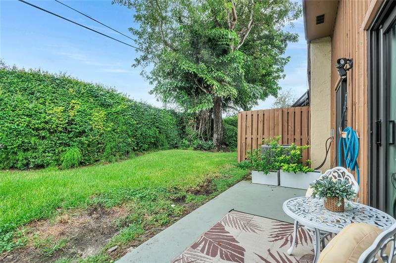 Image 28 of 39 For 4165 Pine Island Rd  4165