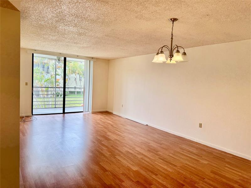 Image 18 of 42 For 1810 Lauderdale Ave  2210