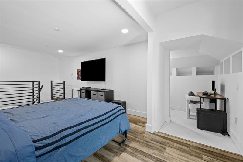 Image 39 of 44 For 710 69th Street