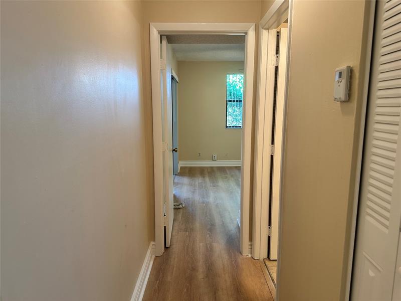 Image 12 of 25 For 5661 Riverside Dr  202