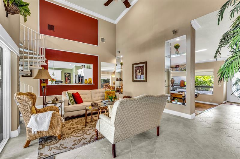 Image 14 of 30 For 9099 47th Ct