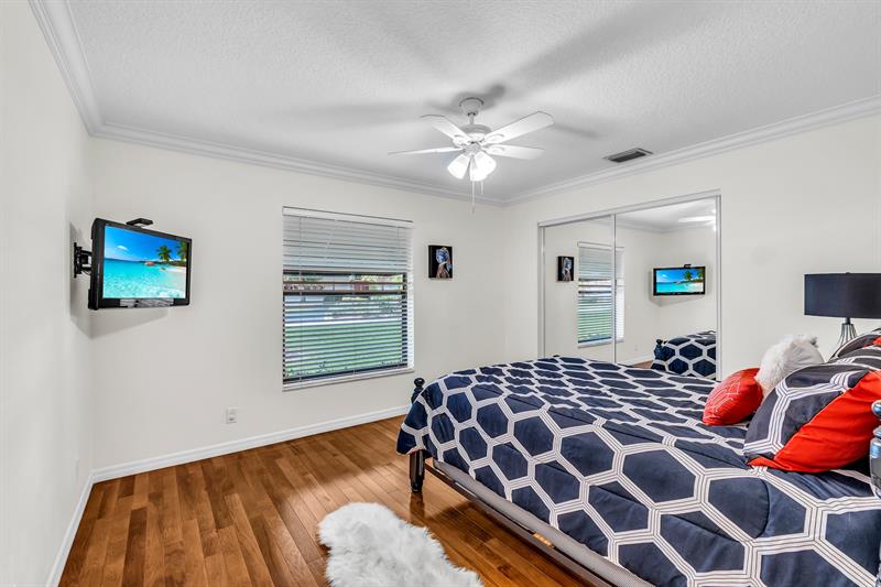 Image 20 of 30 For 9099 47th Ct