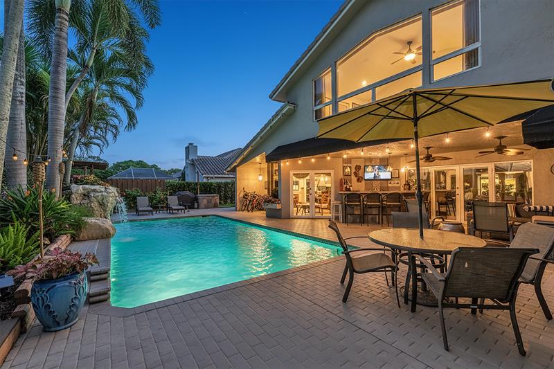 Image 23 of 30 For 9099 47th Ct