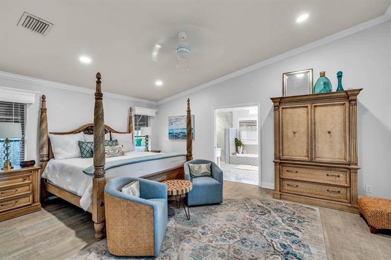 Image 5 of 30 For 9099 47th Ct