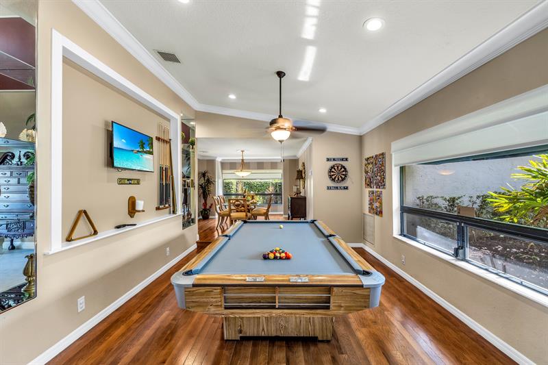 Image 9 of 30 For 9099 47th Ct