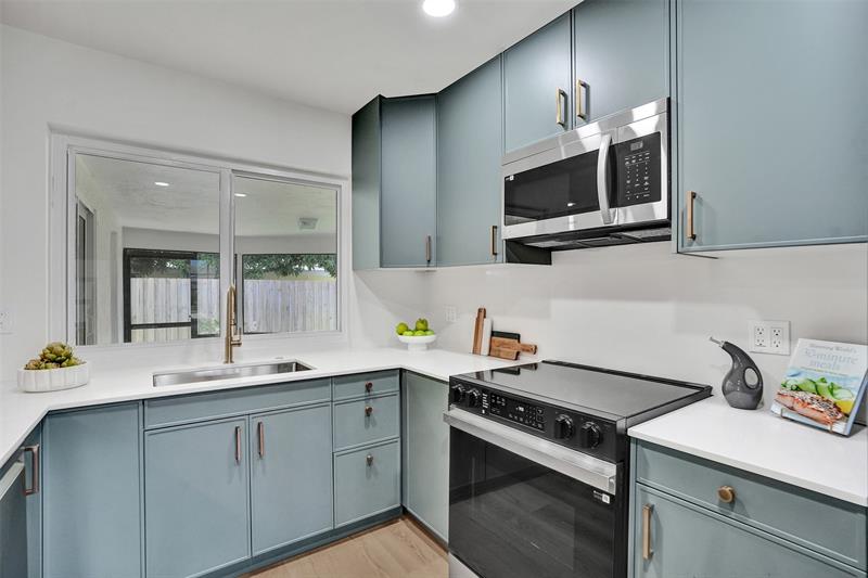 Image 16 of 49 For 632 Ibis Dr  