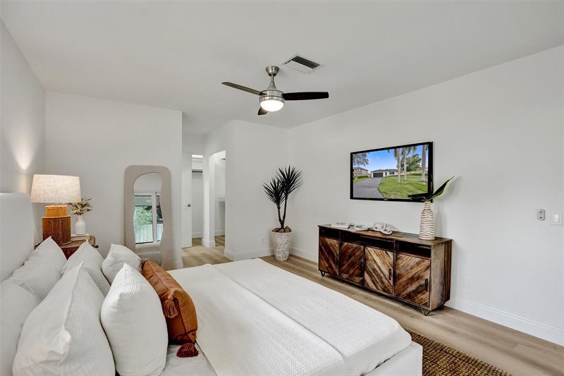 Image 24 of 49 For 632 Ibis Dr  