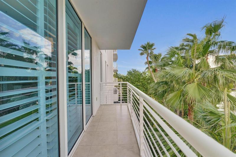 Image 12 of 28 For 2831 Ocean Blvd  303n