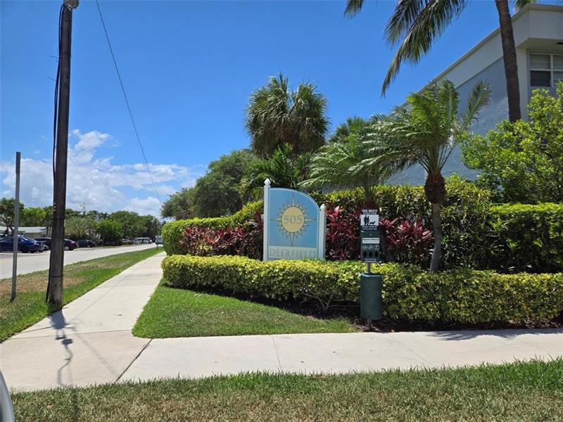 Image 21 of 41 For 505 20th Ave  118