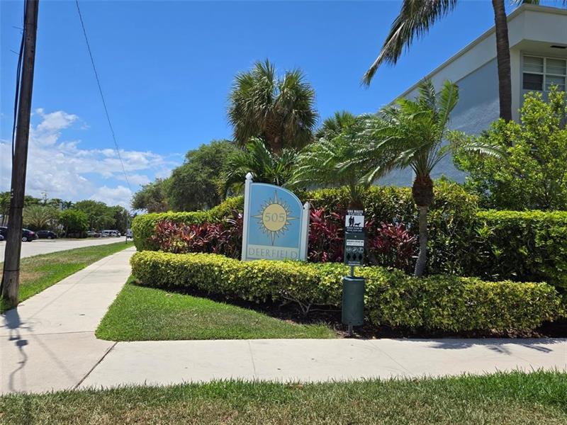 Image 22 of 41 For 505 20th Ave  118