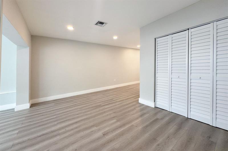 Image 12 of 25 For 1641 5th Ct  