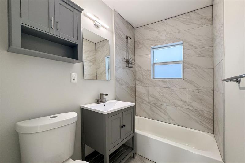 Image 14 of 25 For 1641 5th Ct  
