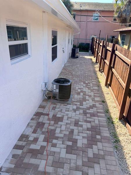 Image 19 of 23 For 334 Avondale Dr  3