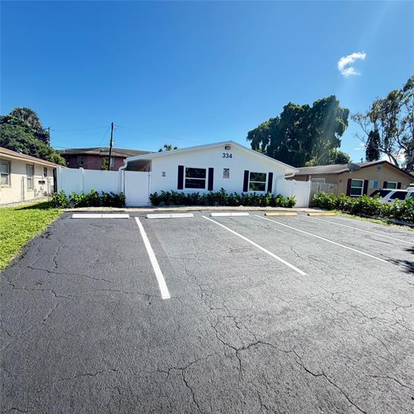 Image 21 of 23 For 334 Avondale Dr  3
