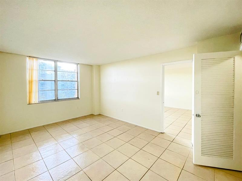 Image 6 of 19 For 15600 7th Ave  518