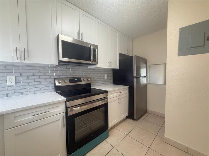 Details for 7903 9th St , North Lauderdale, FL 33068