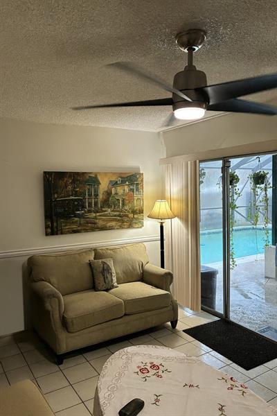 Image 7 of 25 For 10331 24th Ct