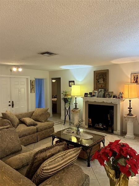 Image 9 of 25 For 10331 24th Ct